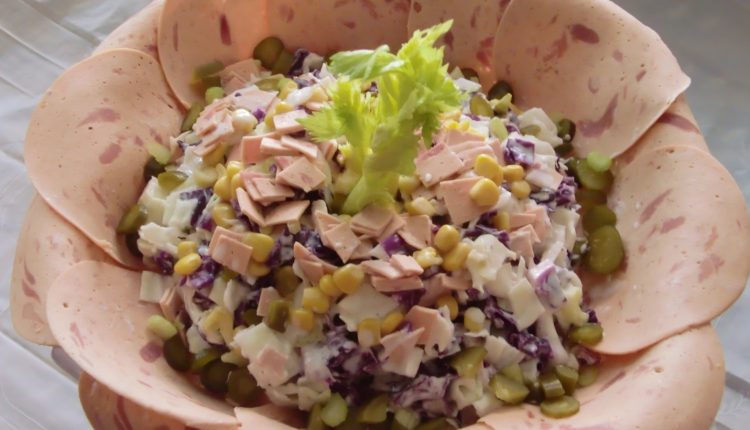سالاد مکزیکی؛ طرز تهیه یک سالاد رنگارنگ و خوشمزه